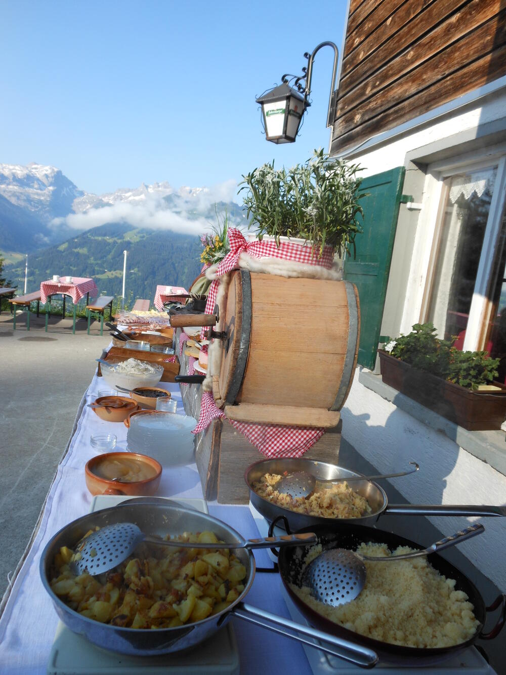 Aussicht beim Bergfrühstück am Rellseck